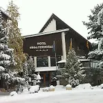 Hotel Snö