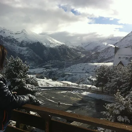 Snoe Hotel